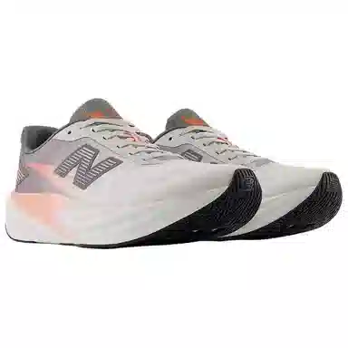 New Balance FuelCell Rebel v5