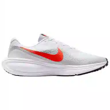 Nike Revolution 8