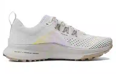 Nike Pegasus Trail 4 React