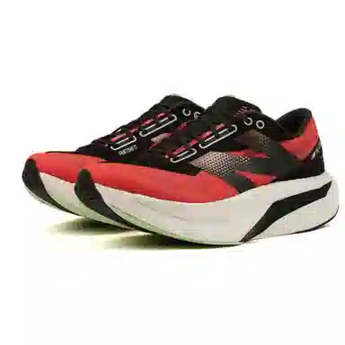 New Balance Elite v4