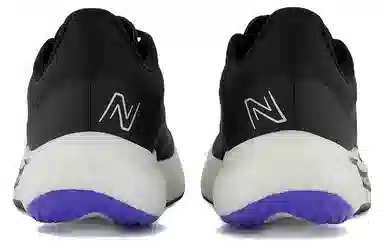 New Balance FuelCell Rebel v3