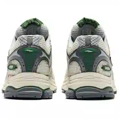 MINTED NY x Saucony Triumph