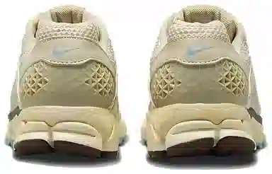 Nike Air Zoom Vomero 5 Beige
