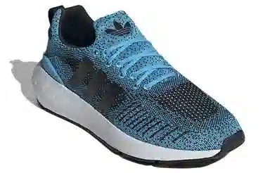 adidas Swift Run 22