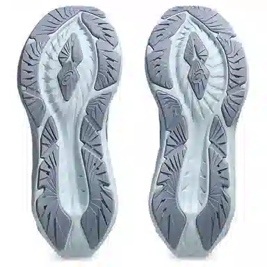 Asics Novablast 4 LE