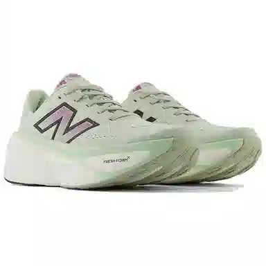 New Balance Fresh Foam X More v5