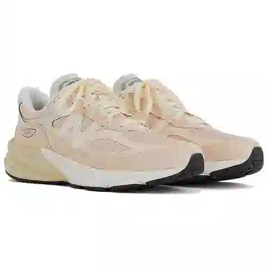 New Balance 990 V6 "Vintage Rose"