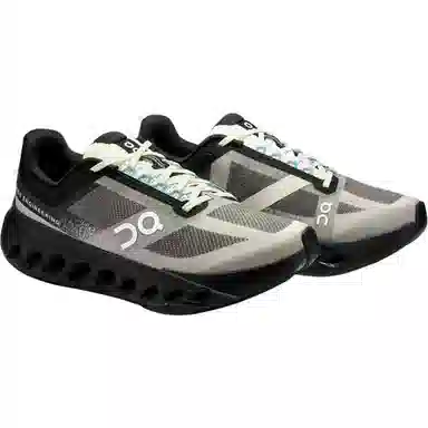 On Cloudsurfer Next Lumos