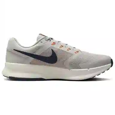 Nike Run Swift 3