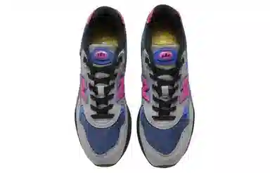 Levi's x New Balance 580