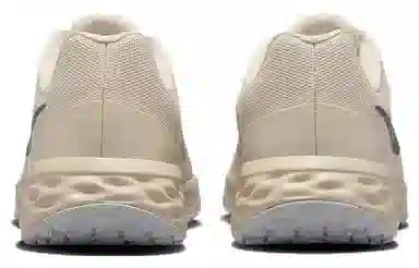 Nike Revolution 6 Brown