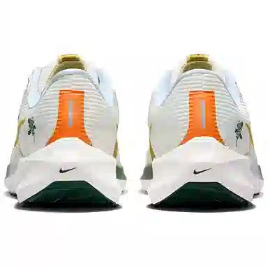 Nike Air Zoom Pegasus 40 Beige