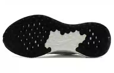 Nike Revolution 7 White