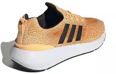 adidas originals Swift Run 22