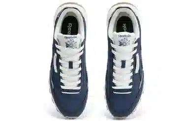 Reebok CL Legacy