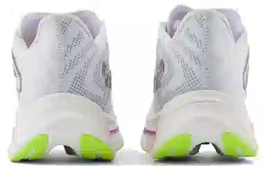 New Balance FuelCell SuperComp Trainer v2