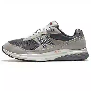 New Balance 880
