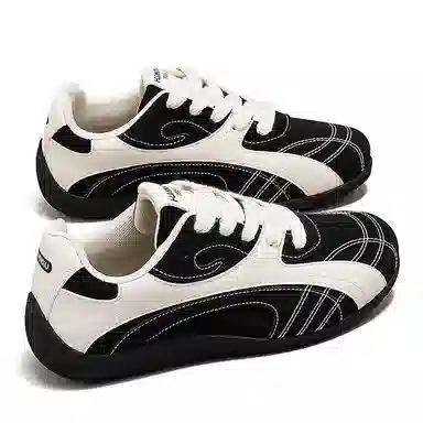 HUANQIU Retro Low Top Sneakers