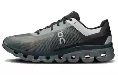 On Cloudflow 4 Black