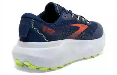 Brooks Caldera 6