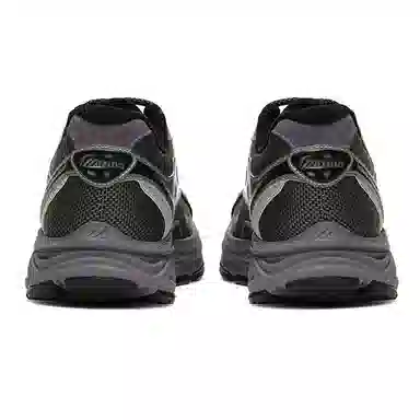 Mizuno Racer S