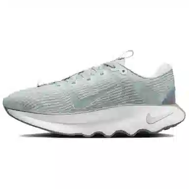 Nike Motiva