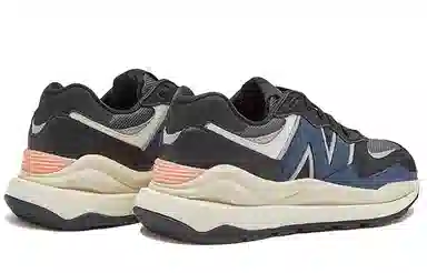 New Balance 5740