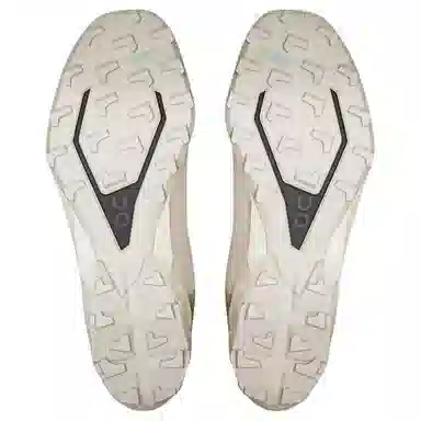 POST ARCHIVE FACTION x On Cloudventure Peak