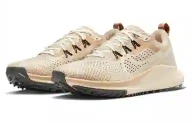 Nike Pegasus Trail 4 Light Brown