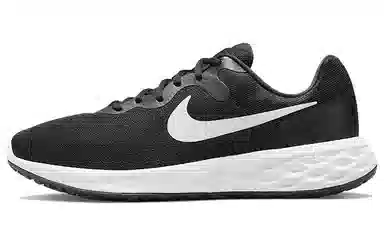 Nike Revolution 6