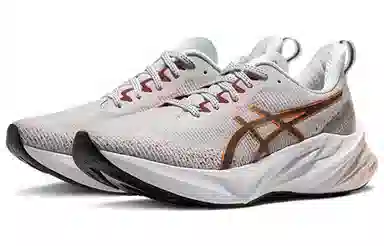 Asics Novablast 3 LE
