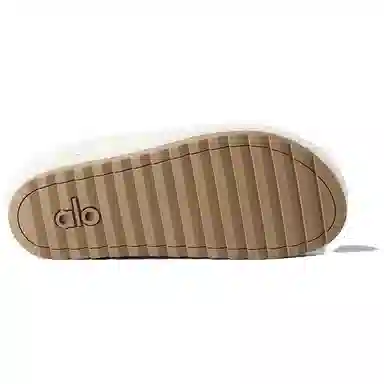 alo yoga Sherpa Recovery Slipper