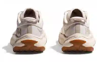 HOKA ONE ONE Transport