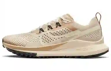 Nike Pegasus Trail 4 Light Brown