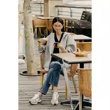 New Balance 327 Light Beige