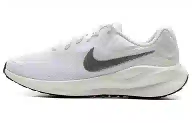 Nike Revolution 7 White