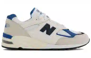 New Balance 990 V2