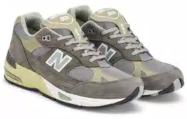 Dover Street Market x New Balance 991