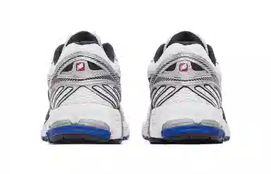 New Balance 860