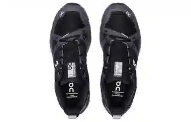 On Cloudsurfer Trail Waterproof