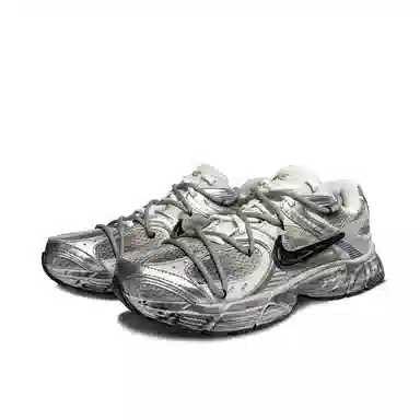 Nike V5 RNR Grey Silver
