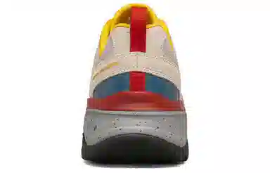 Skechers Max Cushioning Trail