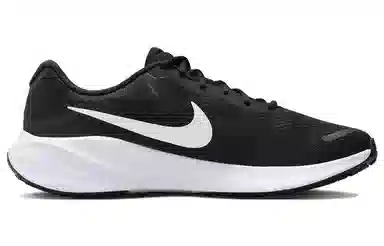 Nike Revolution 7 Black