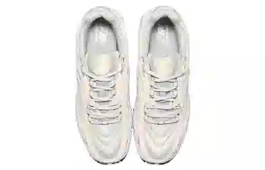 New Balance 725 Cream