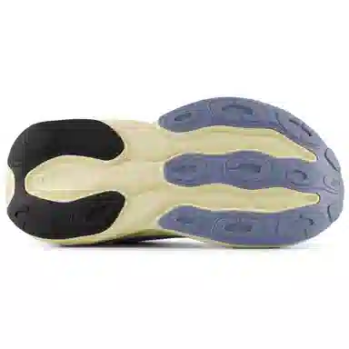 New Balance Fresh Foam X More v5