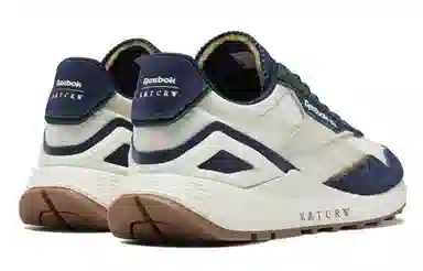 ROMANTIC CROWN x Reebok Classic Legacy Az Navy