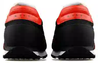 Nike Daybreak Type Black Red