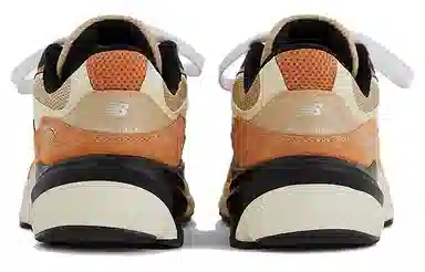 New Balance 990 V6