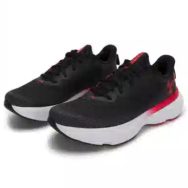 Under Armour Infinite 1