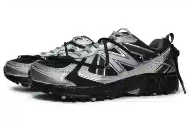 New Balance 410 Black Silver